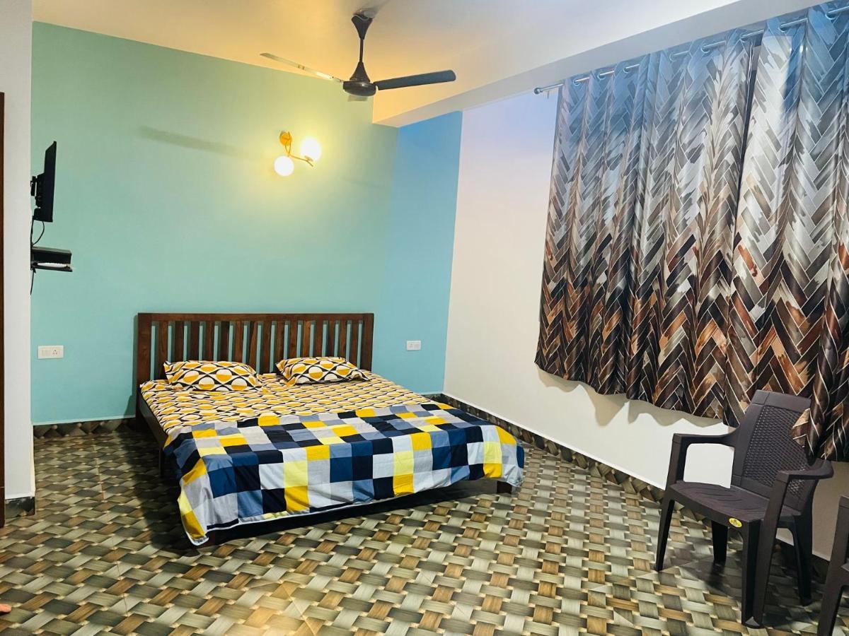 Blue Waves Guest House Calangute Eksteriør bilde